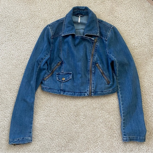 Free People Cropped Denim Jacket - Picture 4 of 9